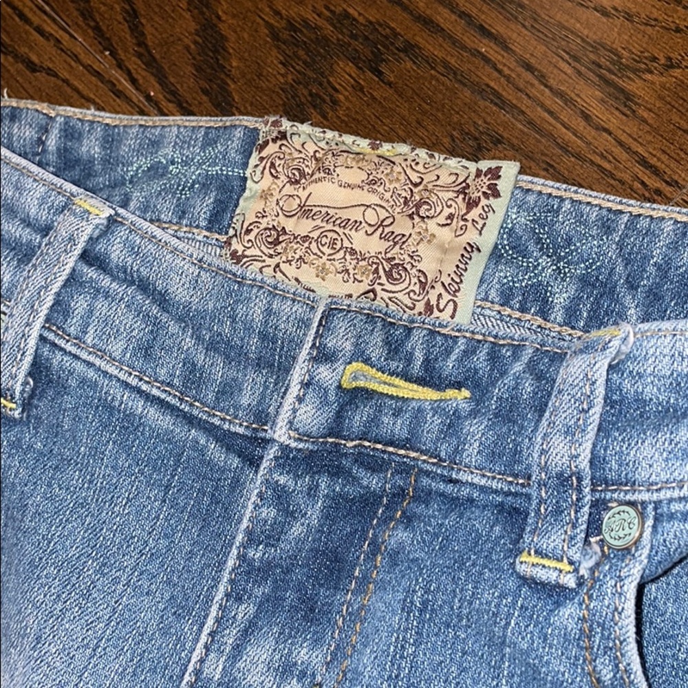 Jeans - Picture 2 of 7